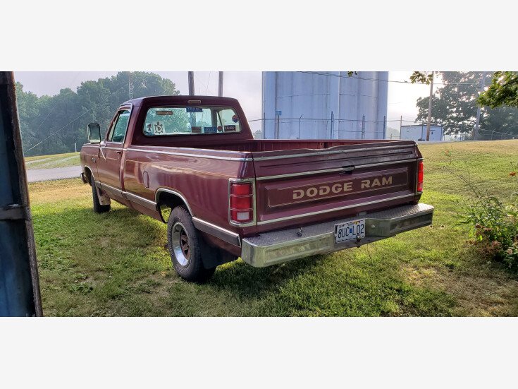 Thumbnail Photo undefined for 1985 Dodge D/W Truck 2WD Regular Cab D-150